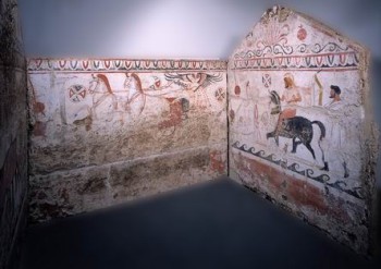 Tomba a camera con decorazione dipinta (330-320 a.C.)
