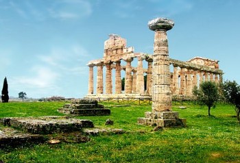 Tempio di Athena e Colonna Dorica Votiva