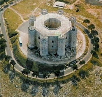 Castel del Monte: veduta aerea