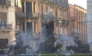 Piazza Archimede_Fontana di Diana