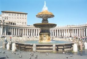 Colonnato e fontana