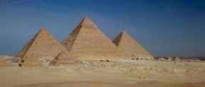 Giza: Piramidi