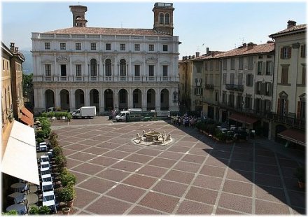Piazza Vecchia_Palazzo Nuovo