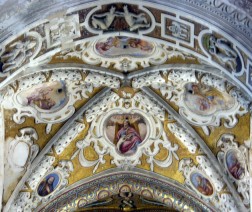 Decorazioni e ornamenti