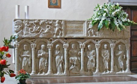 S. Bernardino_sarcofago